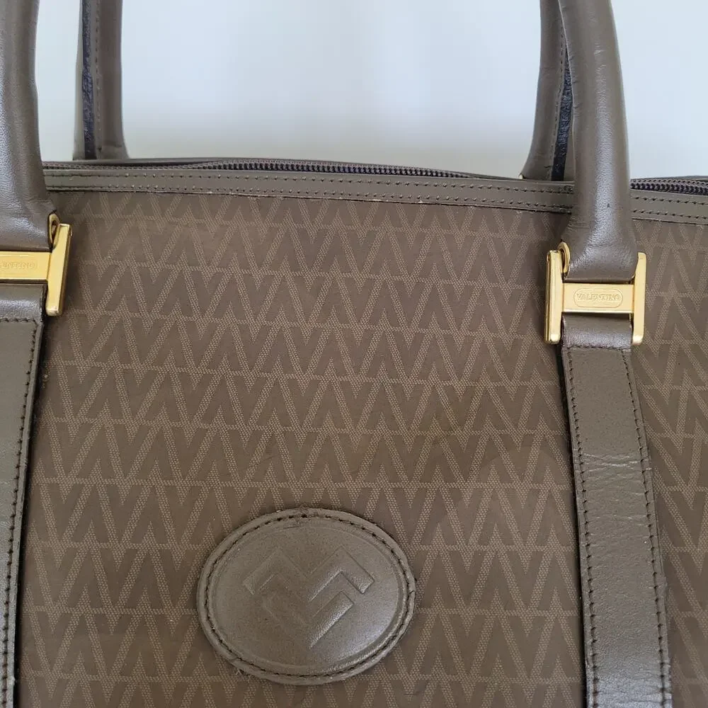 Mario Valentino Vintage Duffle Boston Tote Bag Handbag Large Travel Brown‎ Logo